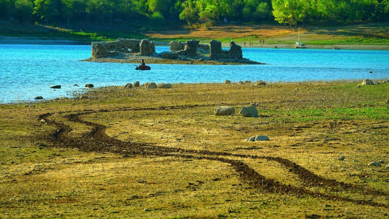 La Terrazza Sul Lago Turano Castel di Tora Eksteriør bilde