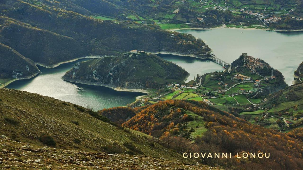 La Terrazza Sul Lago Turano Castel di Tora Eksteriør bilde