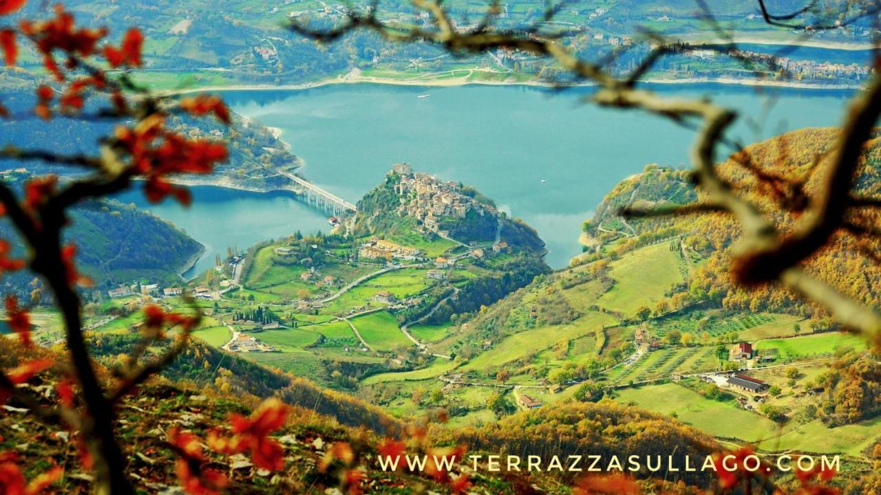 La Terrazza Sul Lago Turano Castel di Tora Eksteriør bilde