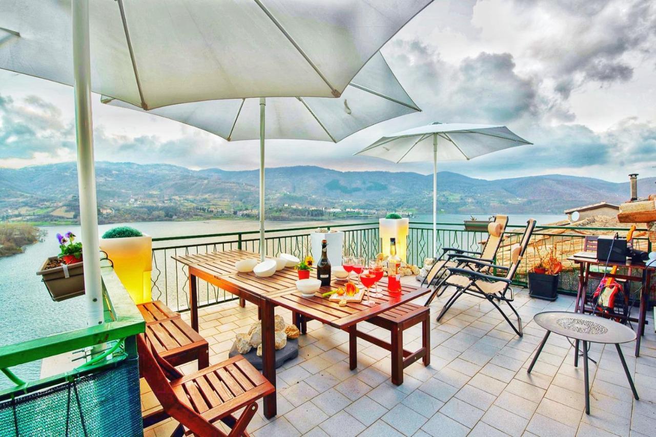 La Terrazza Sul Lago Turano Castel di Tora Eksteriør bilde