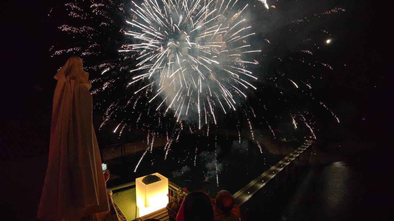 La Terrazza Sul Lago Turano Castel di Tora Eksteriør bilde